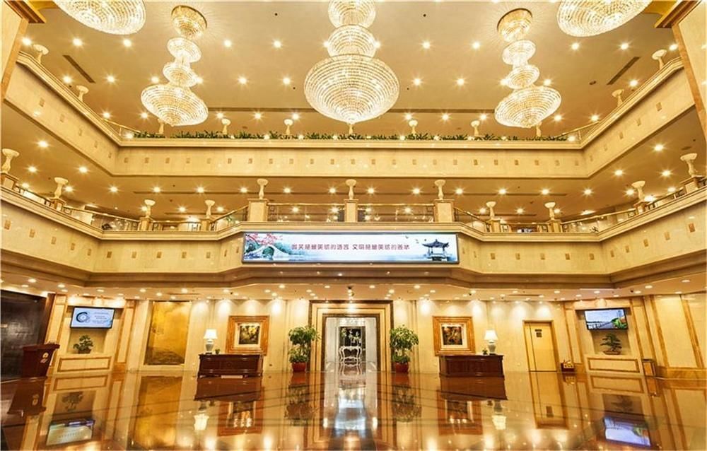 Fuzhou Lakeside Hotel Bagian luar foto