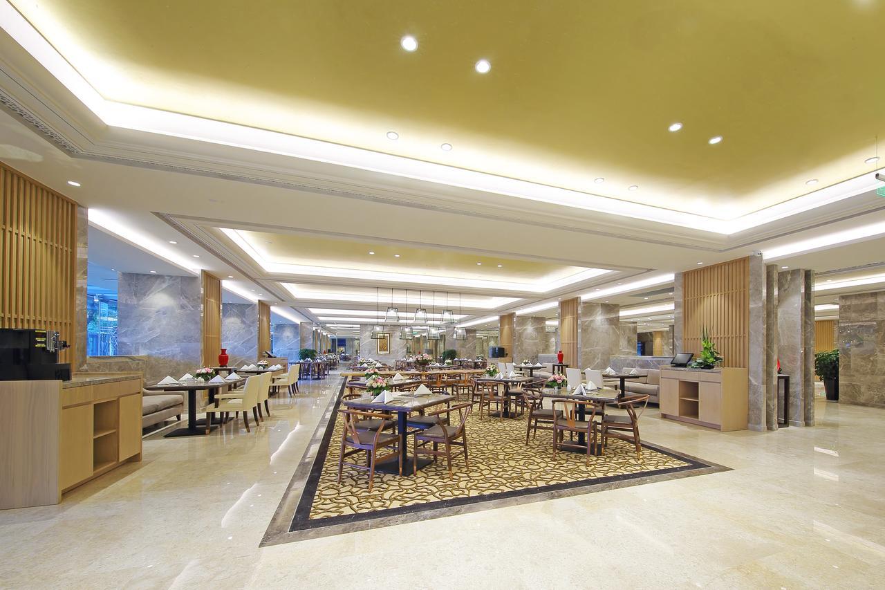 Fuzhou Lakeside Hotel Bagian luar foto