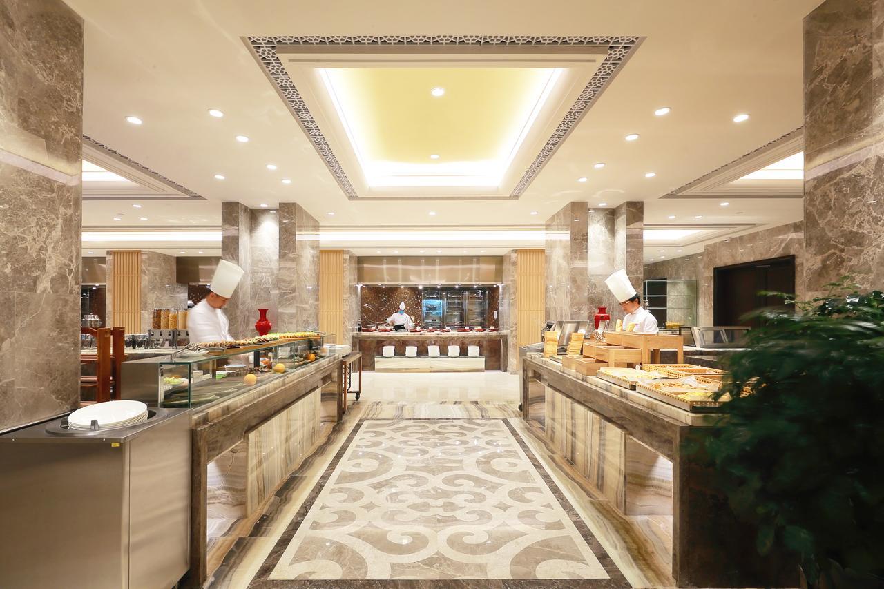 Fuzhou Lakeside Hotel Bagian luar foto