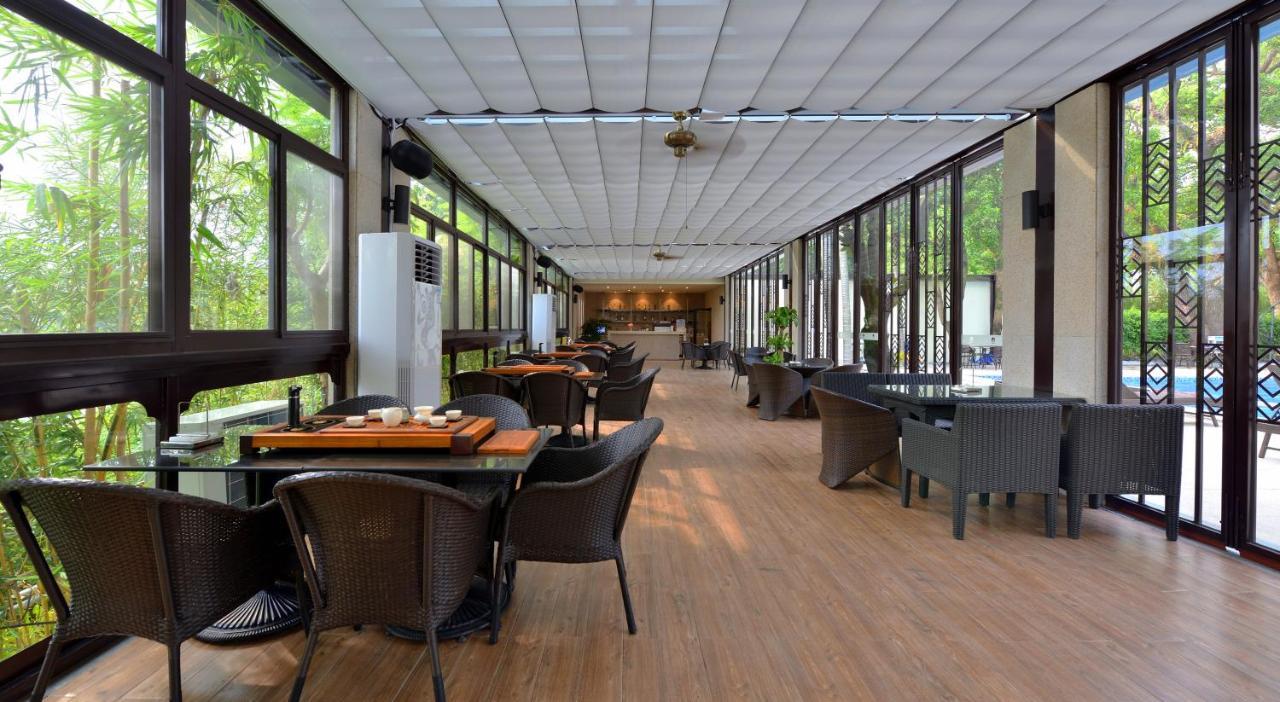 Fuzhou Lakeside Hotel Bagian luar foto