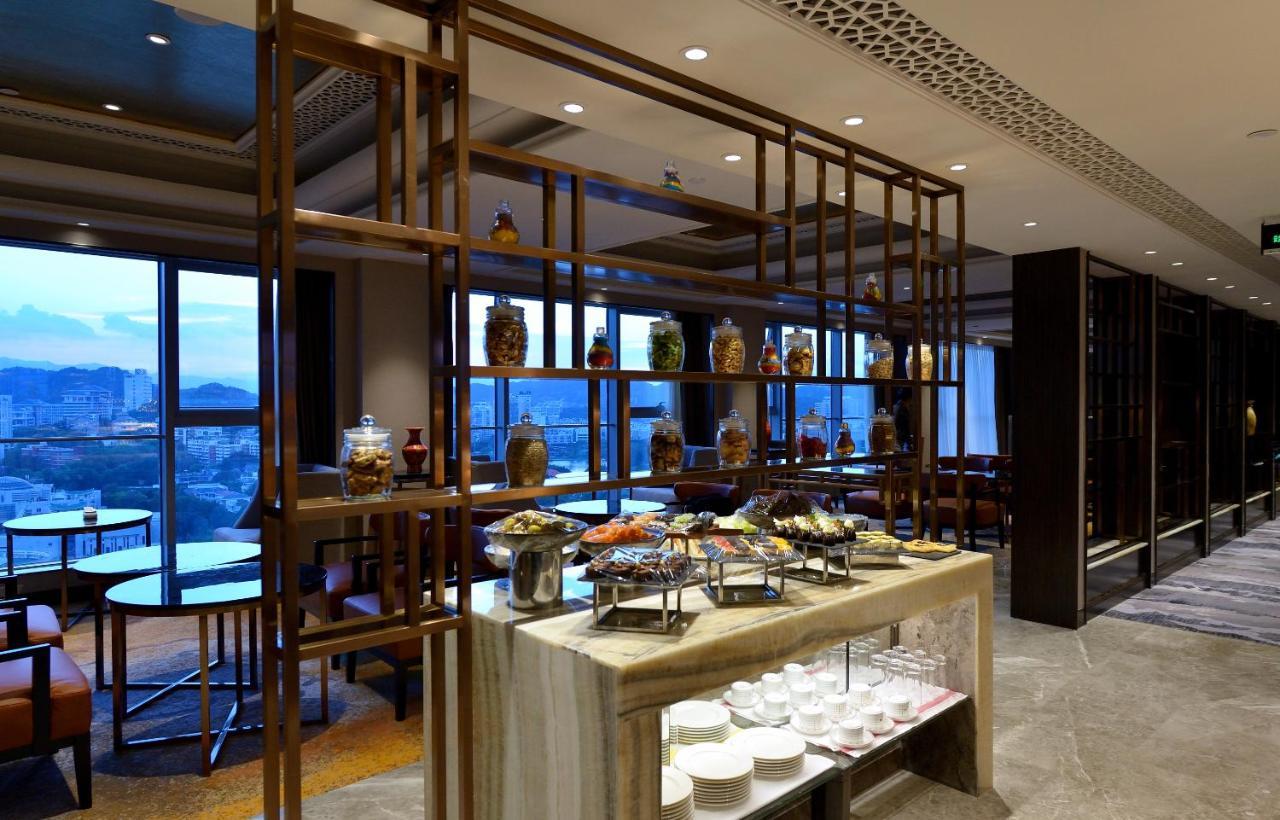 Fuzhou Lakeside Hotel Bagian luar foto
